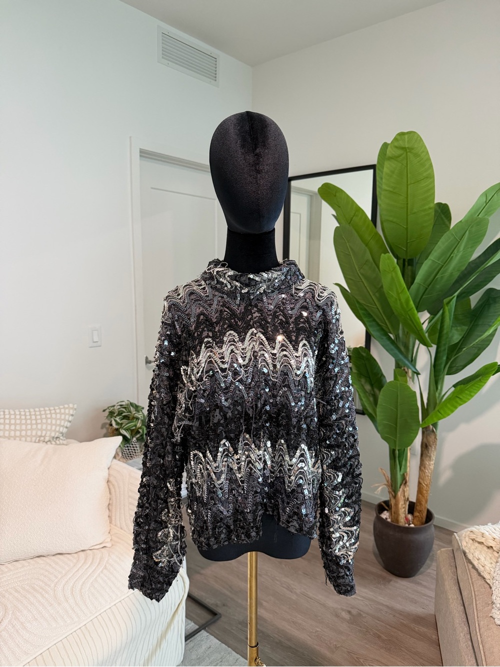 VINTAGE rare Black & Silver Sequin Wave-Pattern Sweater - one size - handmade